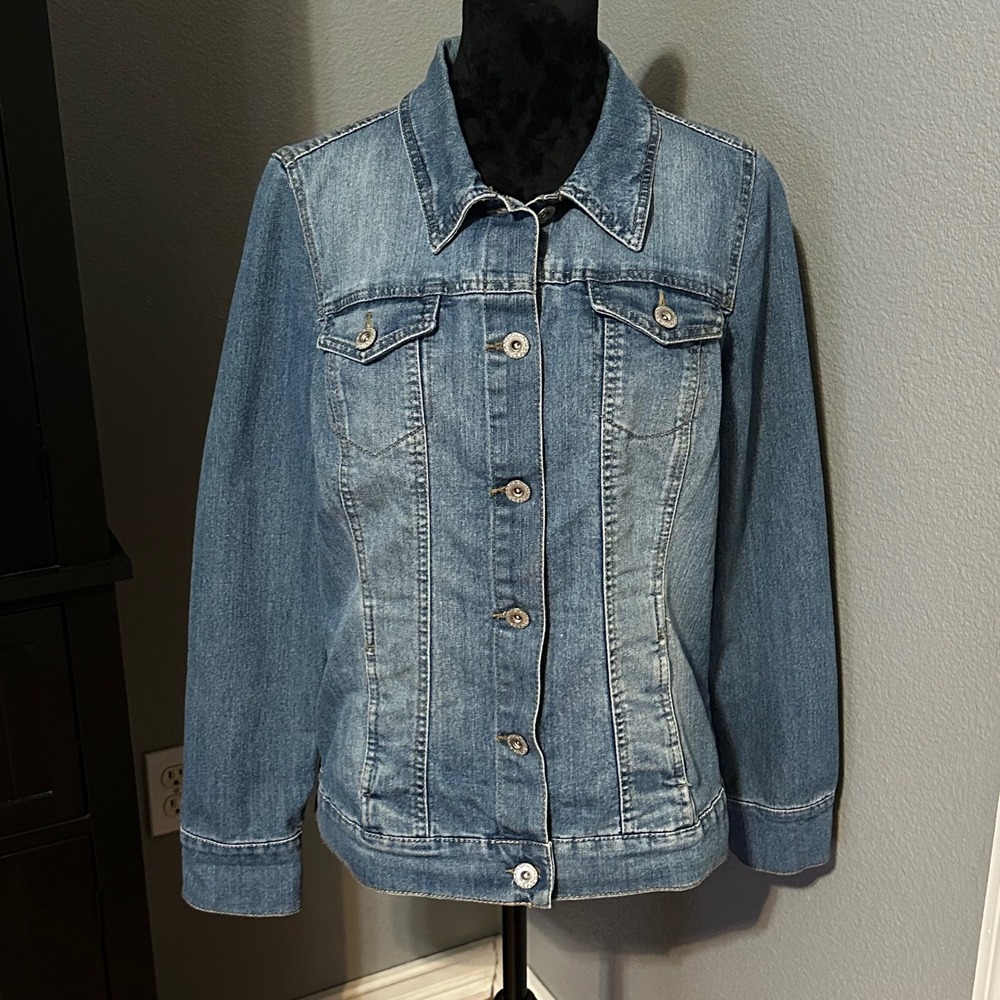 Bandolino Denim Jacket Medium Women Classic Blue Stretch Jean Jacket Casual